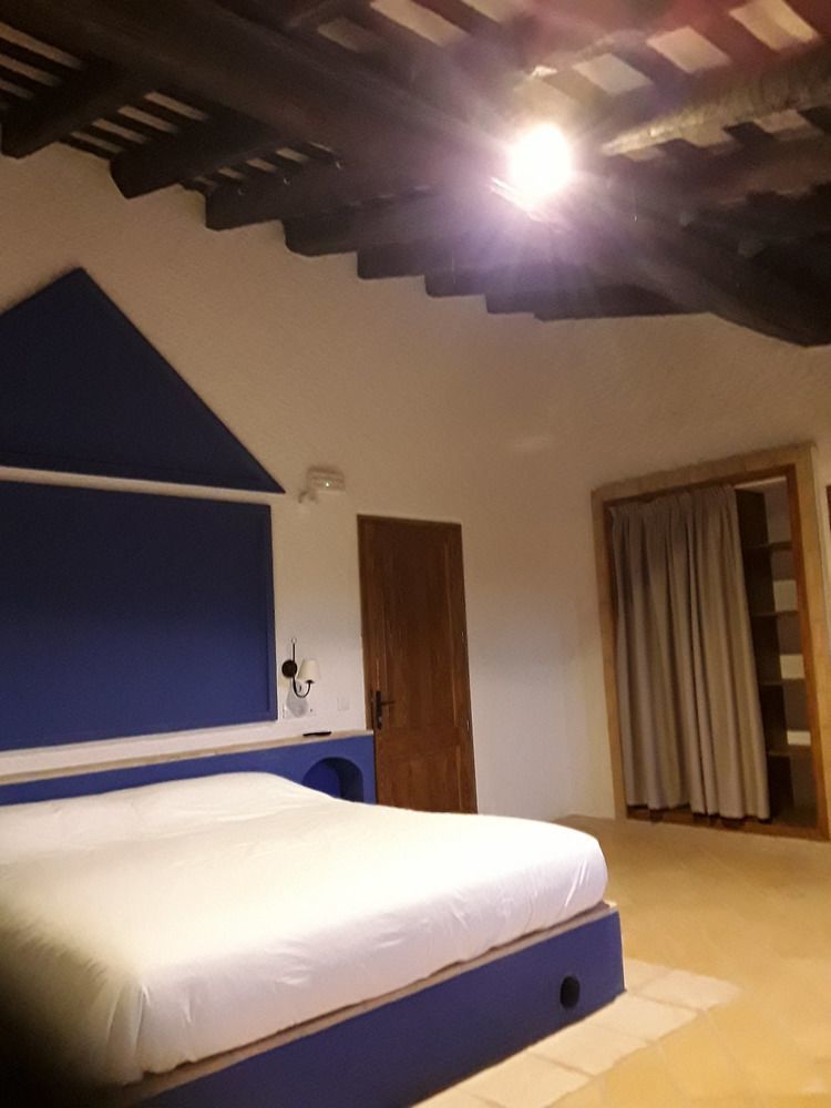 Hostal La Guineu Viladrau Esterno foto